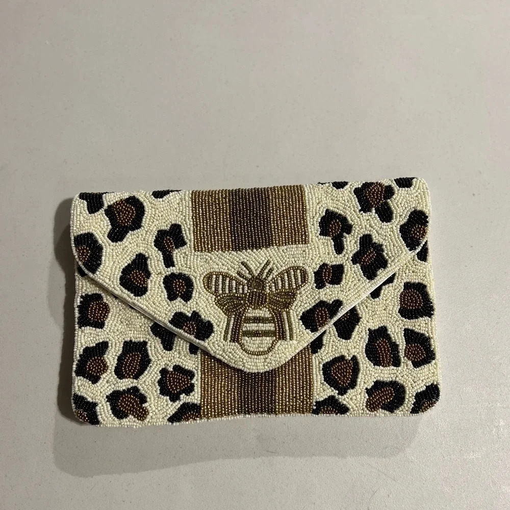 BEADED BEE CROSSBODY - CLUTCH BAG - Picture 1 of 9